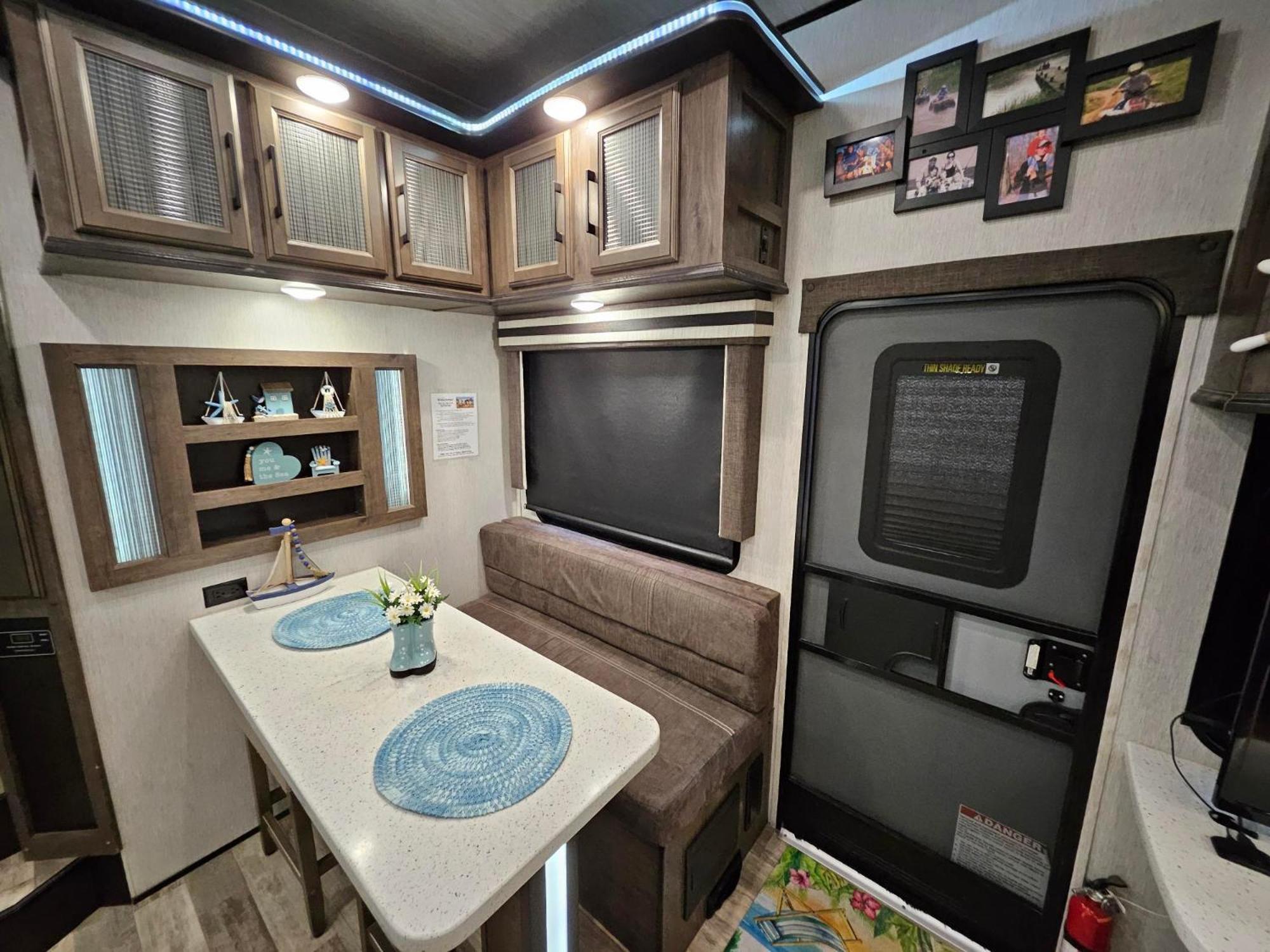 Hailey'S Beach-N-Bay Rv Resort Gilchrist Zewnętrze zdjęcie
